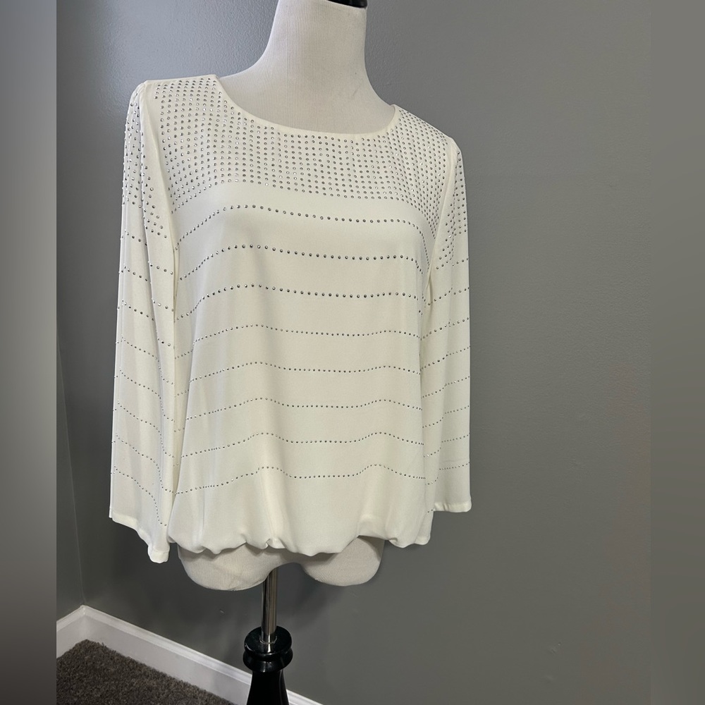 Alan women’s size 14 P rhinestone blouse with bell sleeves